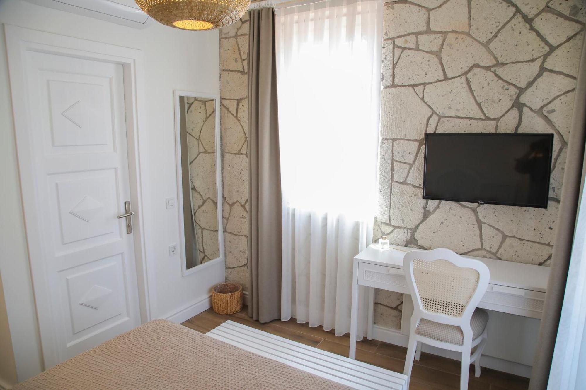 Alacati Balbadem Hotel (Adults Only) Экстерьер фото