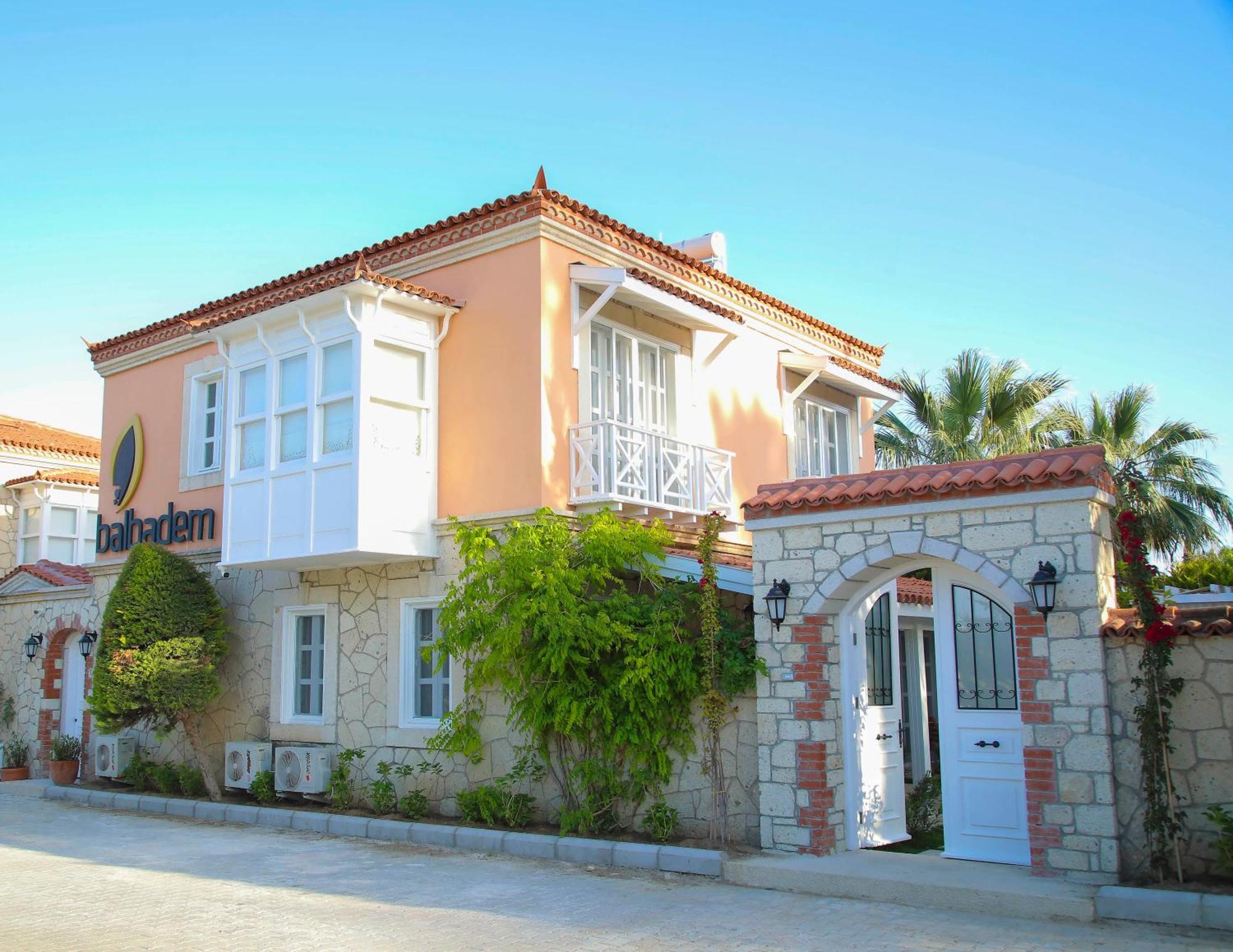 Alacati Balbadem Hotel (Adults Only) Экстерьер фото